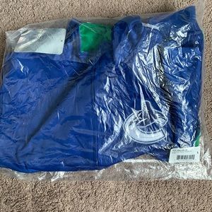NWT! Canucks Boys NHL Jackets